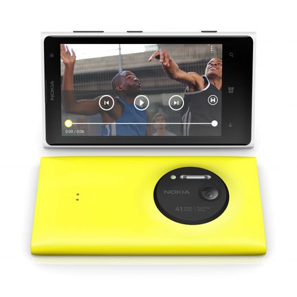 Nokia Lumia 1020 01