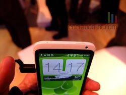 HTC One X 03