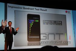 MWC conf LG Optimus 3D 05