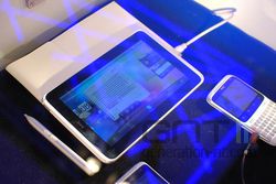 HTC Flyer 01