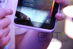 HTC Flyer 09