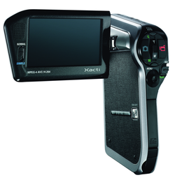 7 caméscopes à dd ou cartes mémoires HD_700_02_schreag_hinten