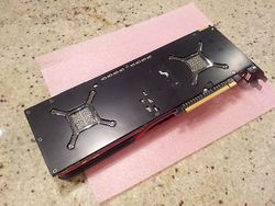 amd-radeon-hd-7990-2_00FA000001390142.jpg