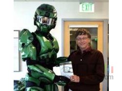 Bill gates master chief halo 2 small
