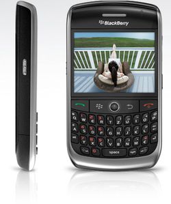 blackberry-8900_00FA000000242001.jpg