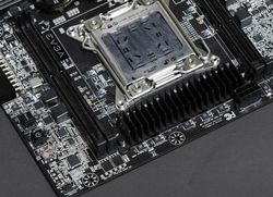 Carte mere EVGA LGA2011