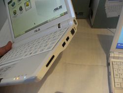 EeePC 900 06