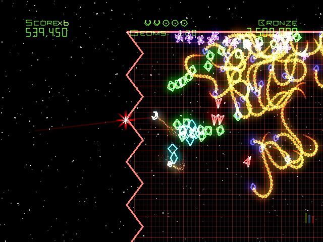 Geometry Wars Galaxies - 4