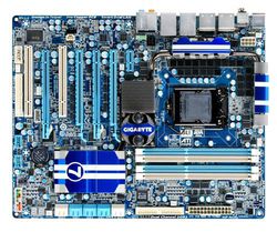 Gigabyte GA-P55A-UD7 dessus