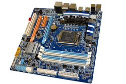 Gigabyte GA-P55M-UD4