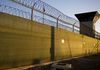 Guantanamo coupe son WiFi après des menaces du groupe Anonymous Guantanamo coupe son WiFi après des menaces du groupe Anonymous