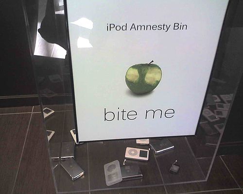 ipod amnesty bin apple microsoft zune