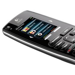 Logitech-Harmony-900-ecran