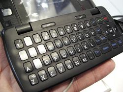 MWC 2008 LG KT610 04