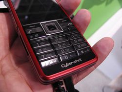 MWC 2008 Sony Ericsson C902 02