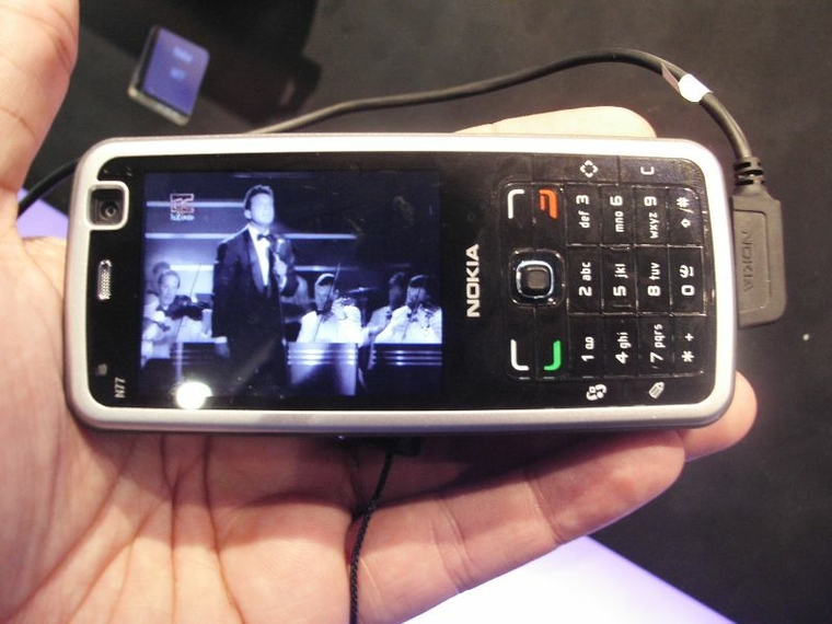 Nokia N77