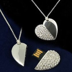 Pendentif coeur USB