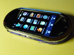 Samsung M7600 1