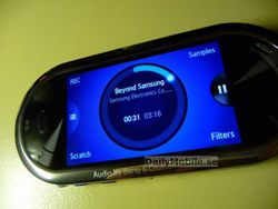Samsung M7600 2
