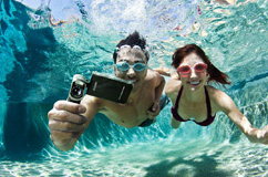Sony Handycam HDR-GW77V 2