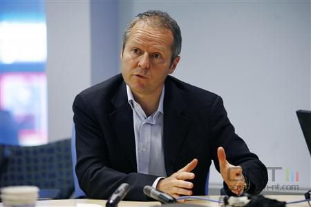 http://img2.generation-nt.com/yves-guillemot-pdg-ubisoft-photo-1_0901C2012C00073325.jpg